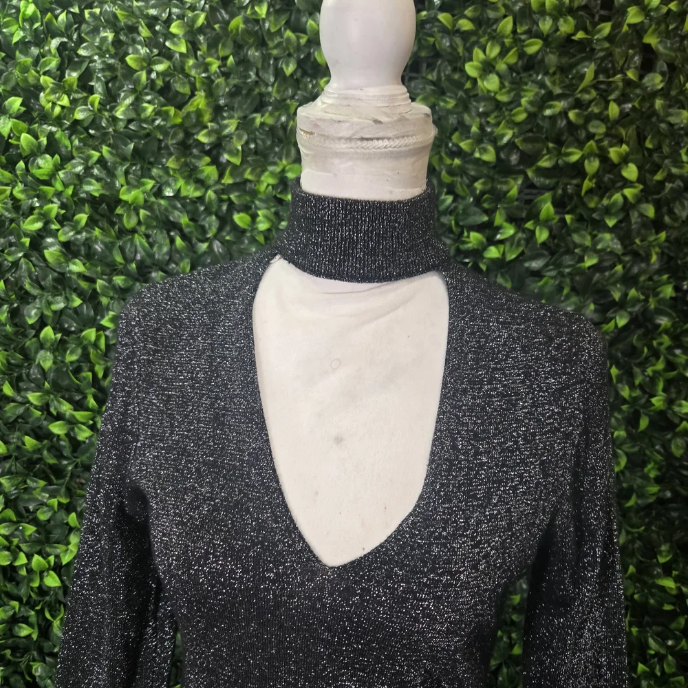 Michael Kors Black‎ Metallic Long-Sleeve V-Neck Top with Choker